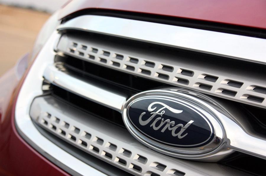 Ford Taurus SHO 2010 года  (фото 72 из 248)